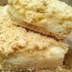 Cuca cremosa simples e deliciosa
