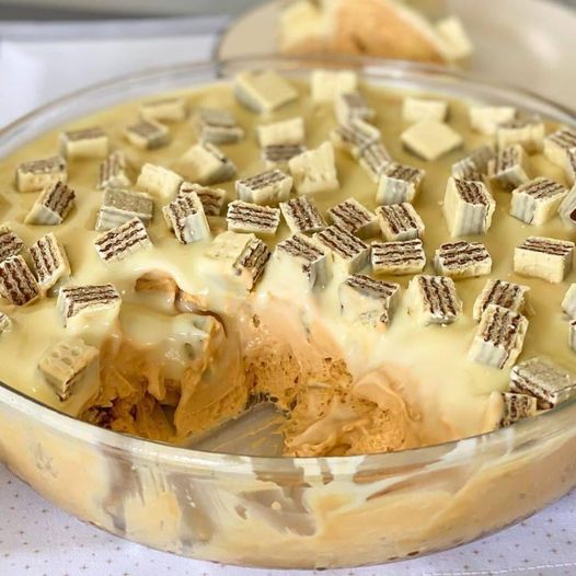 Mousse de Doce de Leite com Bis Branco